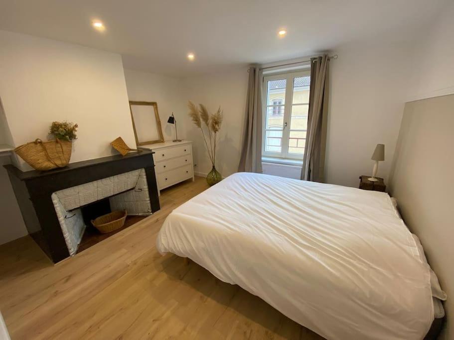 Le Charles III Apartment Nancy Luaran gambar